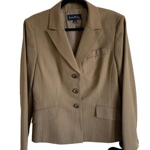 Evan-Picone Woma’s 2-piece Tan Pant suit.